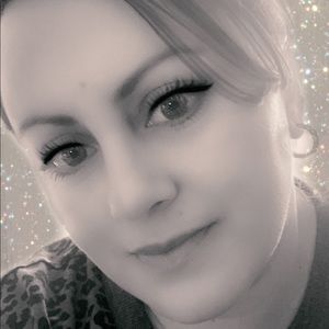 Meet your Posher, Eugenia